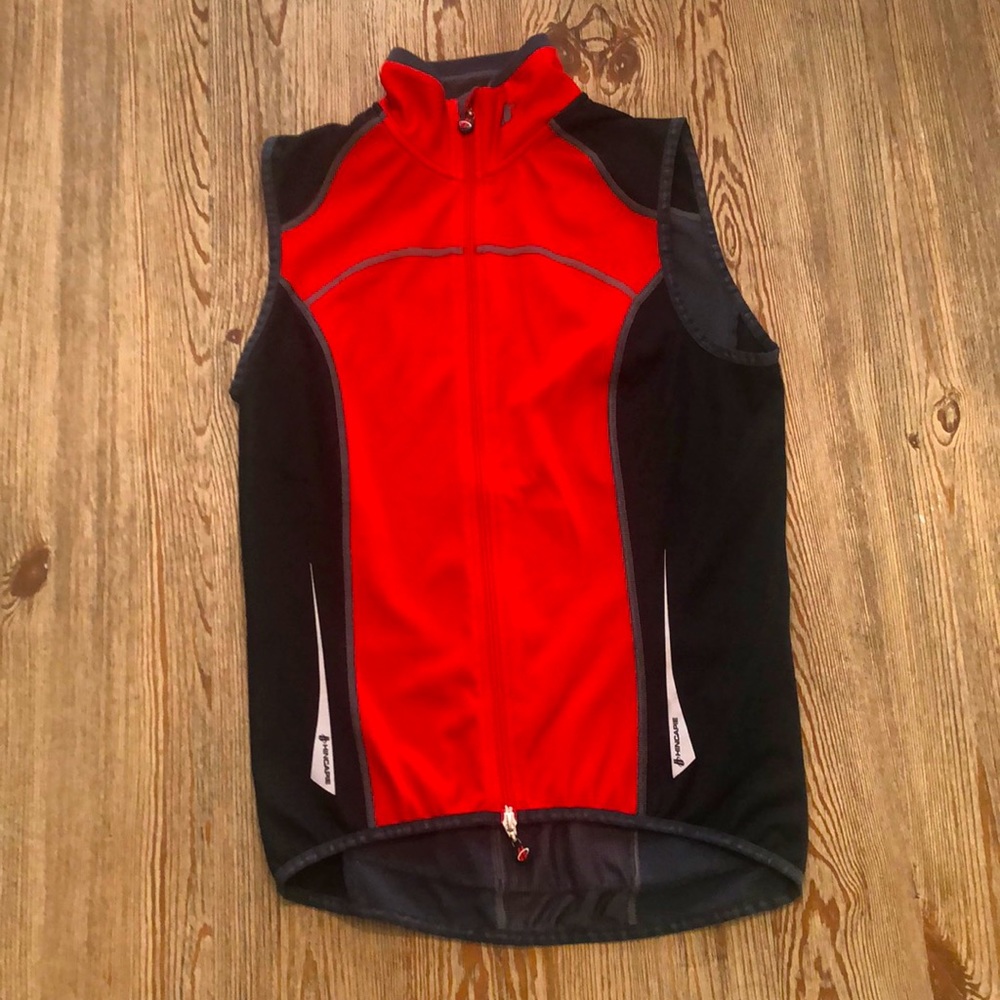 HINCAPIE SPORTSWEAR MEDIUM SIZE CYCLING WINDBREAKER RED/GRAY/BLACK COLOR